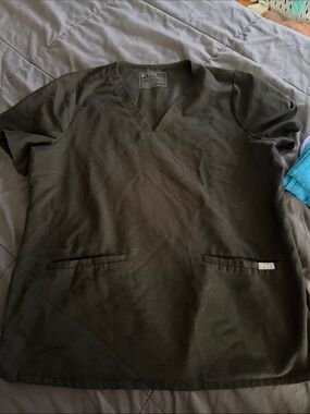 Figs Black V-Neck Scrub Top